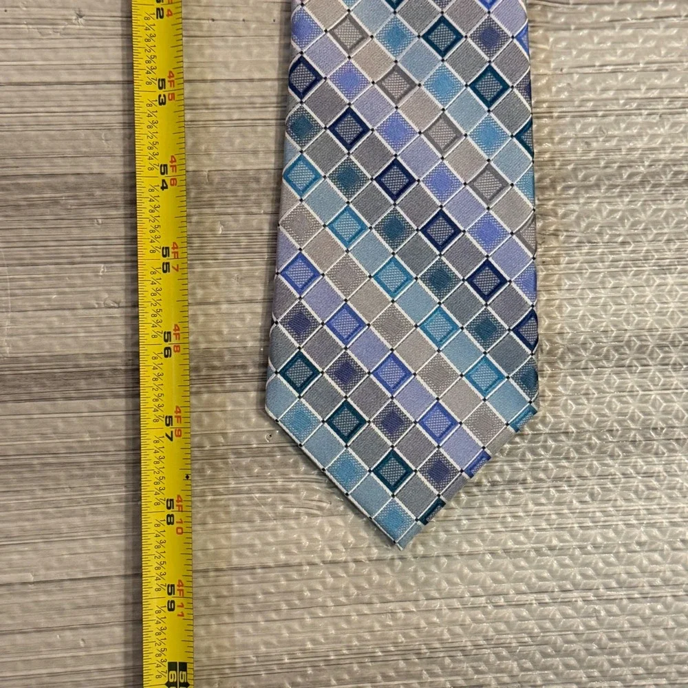 JOE Joseph Abboud Mens 100% Silk Tie Blue Grey Geometric Square Silk Classic